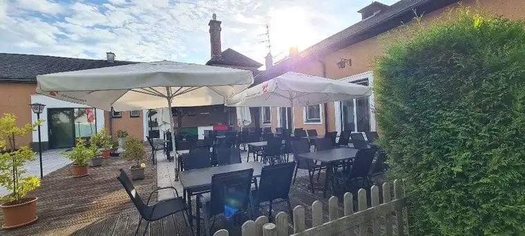 Gewerbeimmobilie mit Gastronomie und Wohnanteil in Stadtnähe