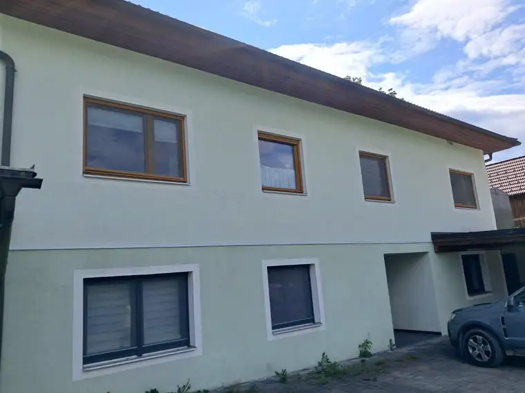 Großzügiges Wohnhaus mit Pool und Panoramablick - Ruhe &amp; Natur genießen!