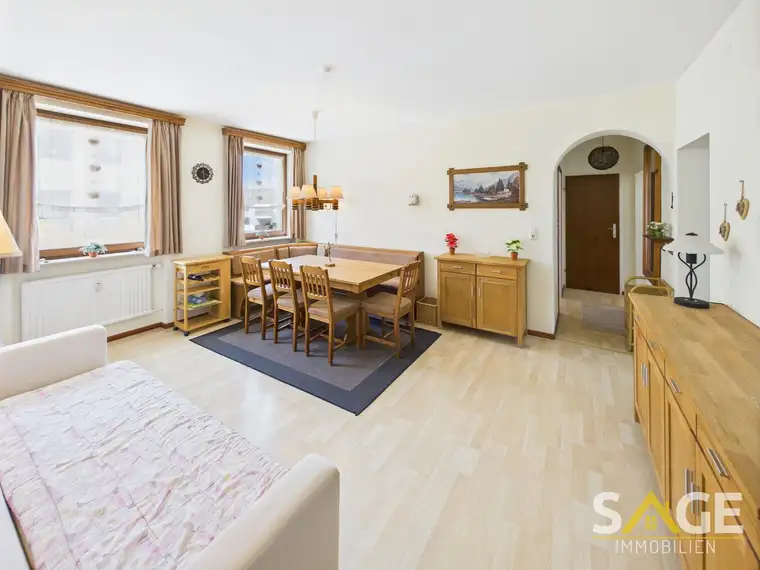 Gepflegte 4 Zimmerwohnung in zentraler Lage von Schüttdorf