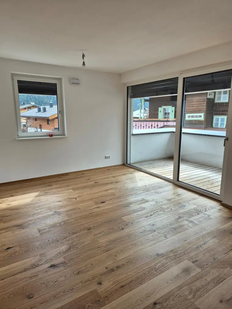 ***Provisionsfrei für den Käufer*** ! Großzügige 3- Zimmer- Wohnung für Kleinfamilien!