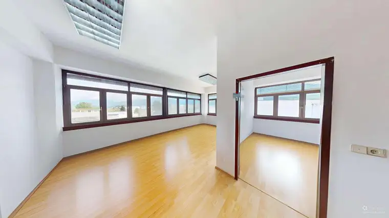 Bürofläche in Rum - 115 m²