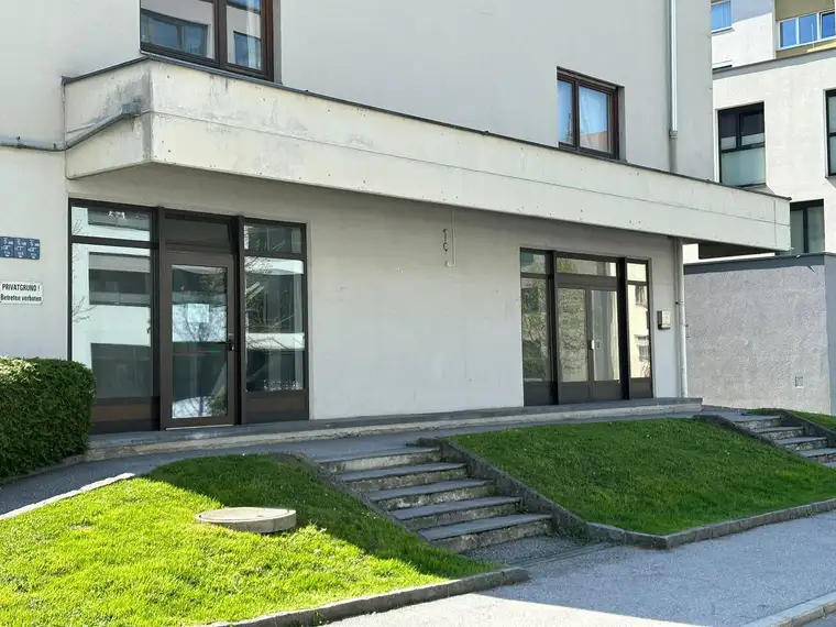 zweigeschossige Geschäftsfläche am Fürstenweg in Innsbruck zu vermieten