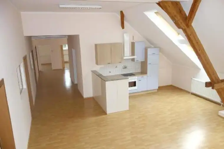 Ruhige Büro-Oase im Grünen- provisionsfrei