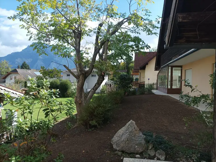 Geräumiges Haus mit See- und Gebirgsblick