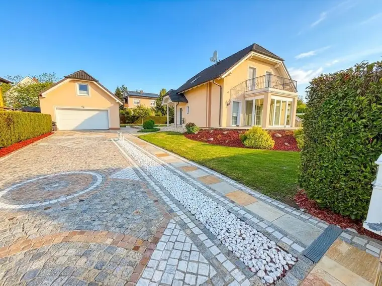 Erstklassiges-Charmantes-Einfamilienhaus in Pinkafeld mit Garten, Garage &amp; moderner Ausstattung!