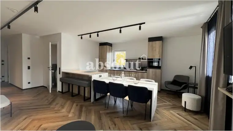 Exklusives Anlageobjekt in neuwertigem "Stadthotel" in Zell am See! Blick auf See und Schmittenhöhe!