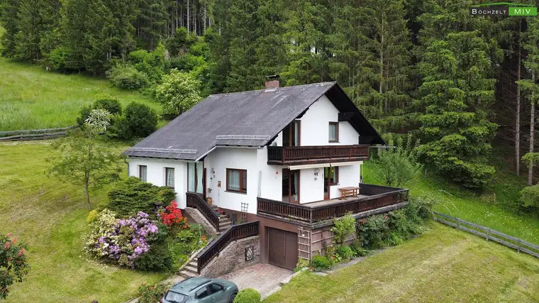 Ein- oder Zweifamilienwohnhaus mit großem Grundstück auf 800 Metern Seehöhe in +++ KLEINLOBMING +++