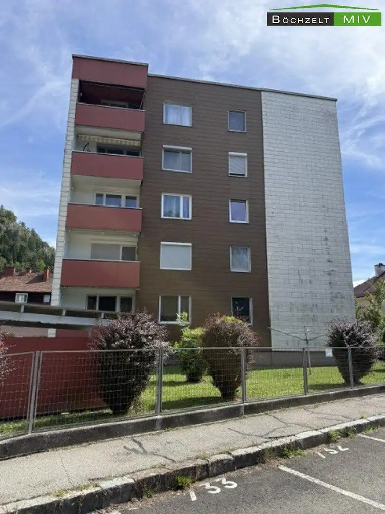 Eigentumswohnung mit Balkon, Lift und schönem Ausblick in Sankt Peter-Freienstein zu kaufen