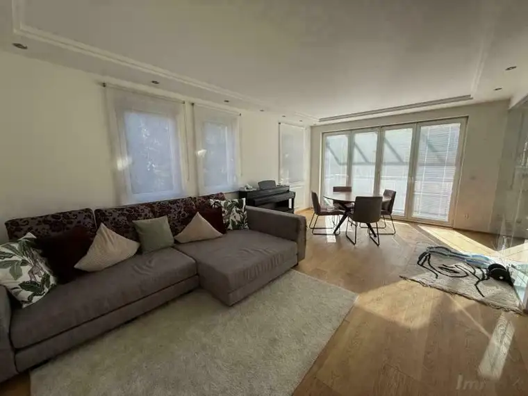 RARITÄT UNILAGE GEIDORF !! Penthousartige moderne ruhige Wohnung mit Balkon &amp; Dachterrasse,TG-Platz