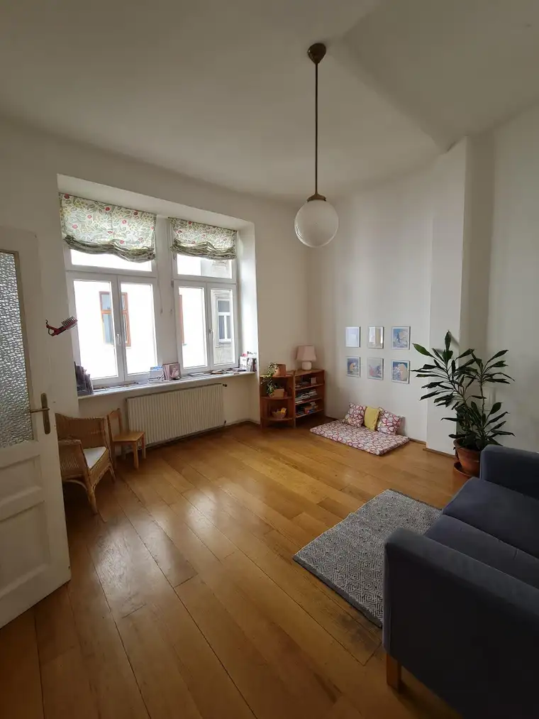 Praxis gleich bei der U4 Schönbrunn