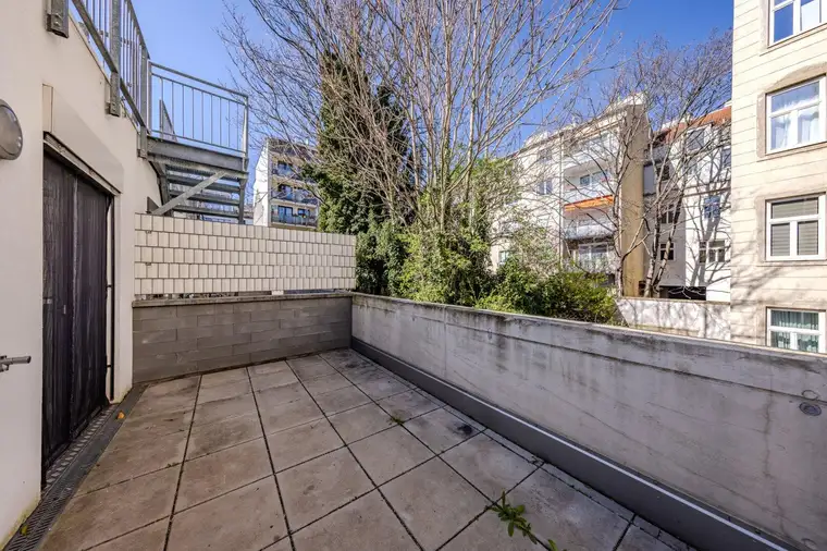 Moderne 3-Zimmer Wohnung mit großzügiger Dachterrasse