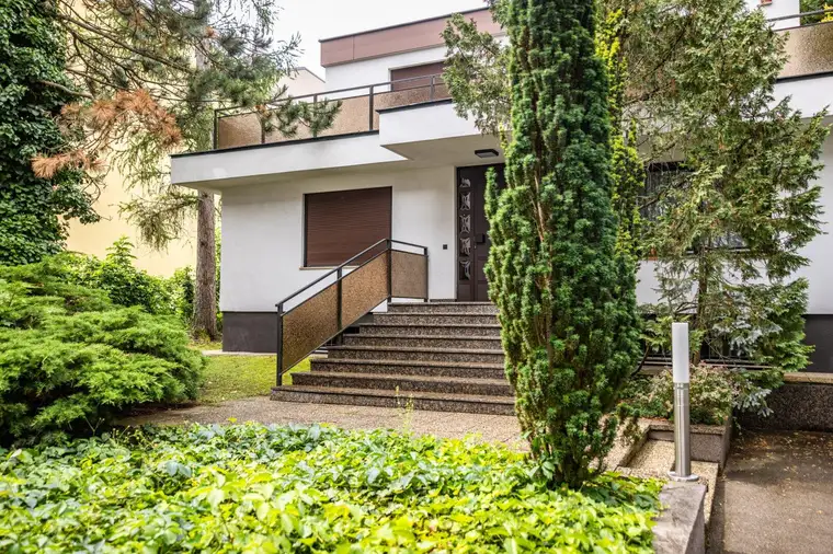 Komm.-Rat. Ing. Gerda Chalupa, Chalupa Immobilienvermittlung GmbH