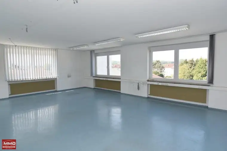 Helles Büro zum WAHNSINNSPREIS!
