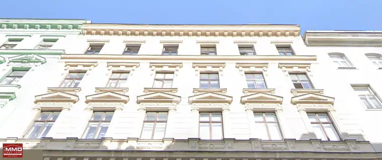 ZINSHAUS AUS PRIVATBESITZ BIS 2028 NAHEZU BESTANDSFREI! ROHDACHBODEN VORHANDEN!
