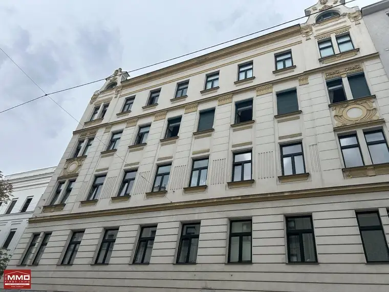 Gepflegte, befristet vermietete Altbauwohnung bei der U3