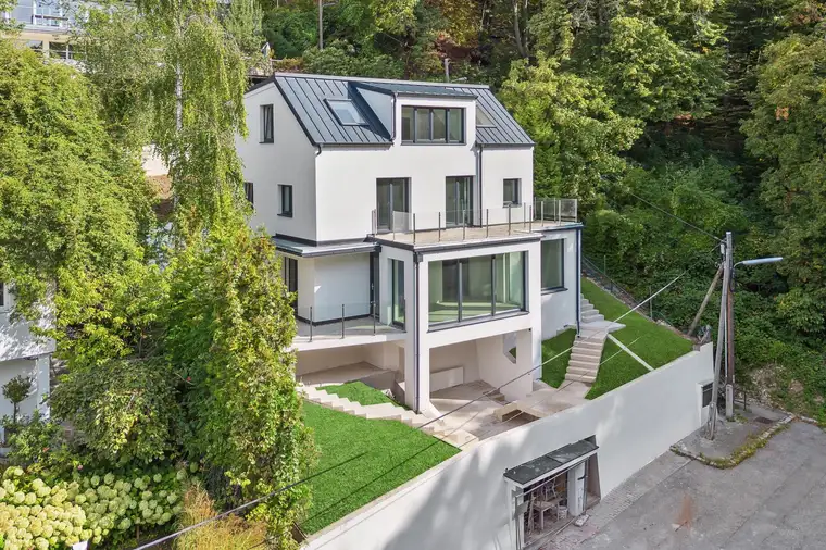 Erstbezug: Traumhaus in absoluter Grünruhelage