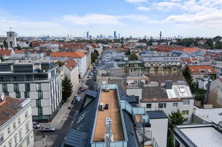 3-Zimmer Dachgeschosswohnung mit beeindruckender Panoramaterrasse