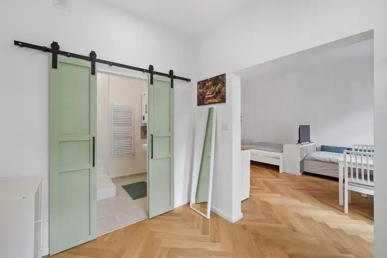 Stilvolle, kürzlich sanierte 1-Zimmer-Wohnung in zentraler Lage