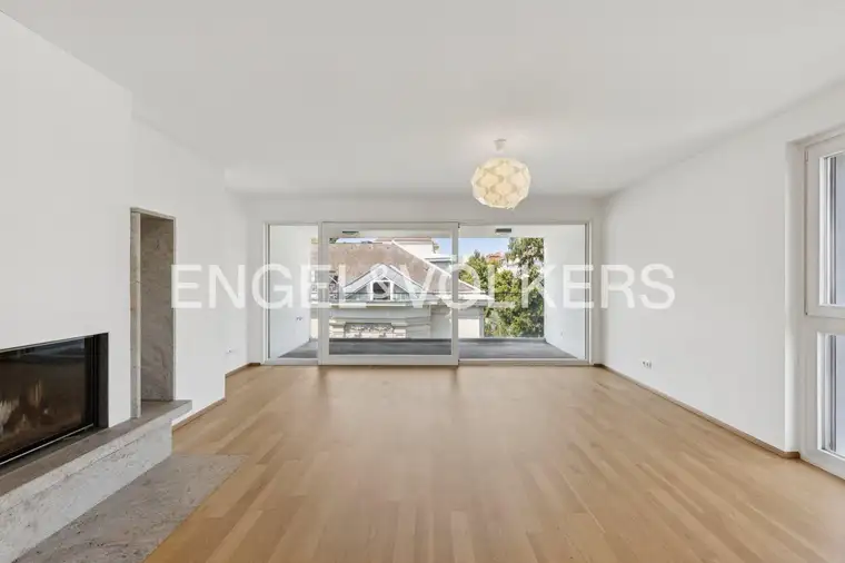 Traumhafte Neubauwohnung mit großer Loggia und Garagenplatz auf Baurechtsgrund