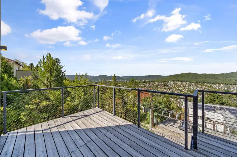 Ihr Traum vom Wohnen im Grünen – Exklusive Villa mit bezauberndem Fernblick