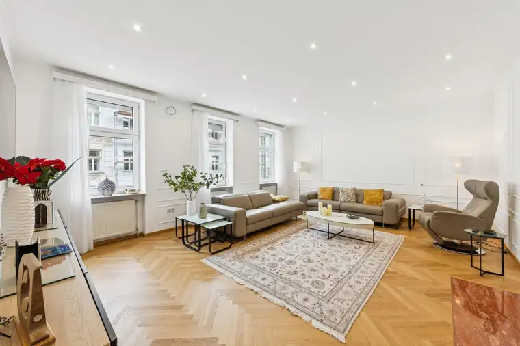 Zwischen U3 Kardinal-Nagl-Platz und Donaukanal - Sanierte 3 Zimmer Wohnung mit Altbaucharme