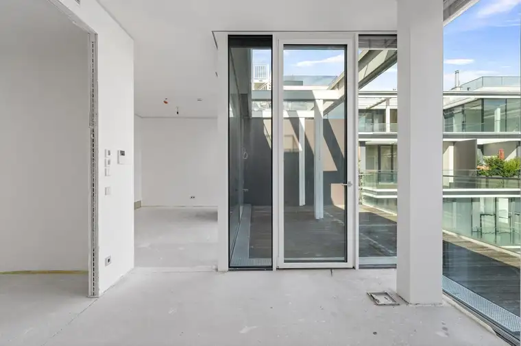 Premium-Stadtwohnung mit großer Terrasse Nahe Stadtpark und Innere Stadt