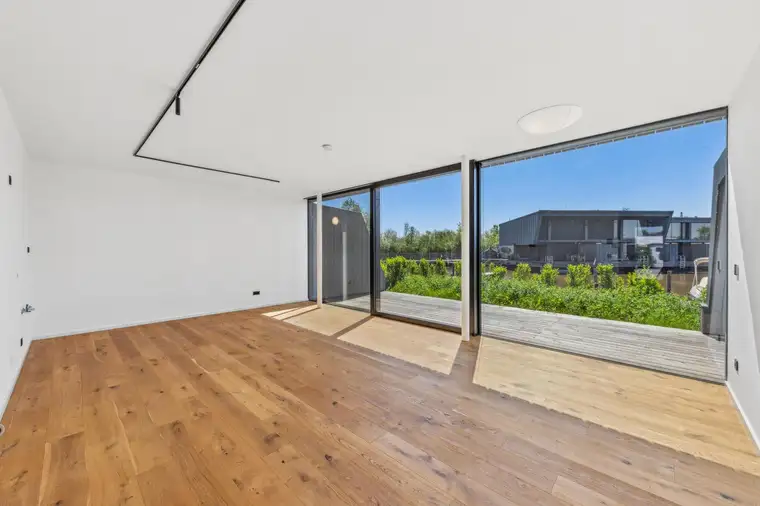 Mitten im Paradies: Idyllische Ferienwohnung mit direktem Seezugang