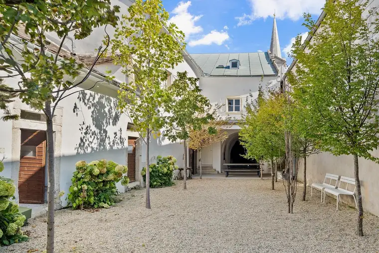 Historische Substanz, modern veredelt – ein echtes Schmuckstück. Außergewöhnlich und einzigartig inszeniert