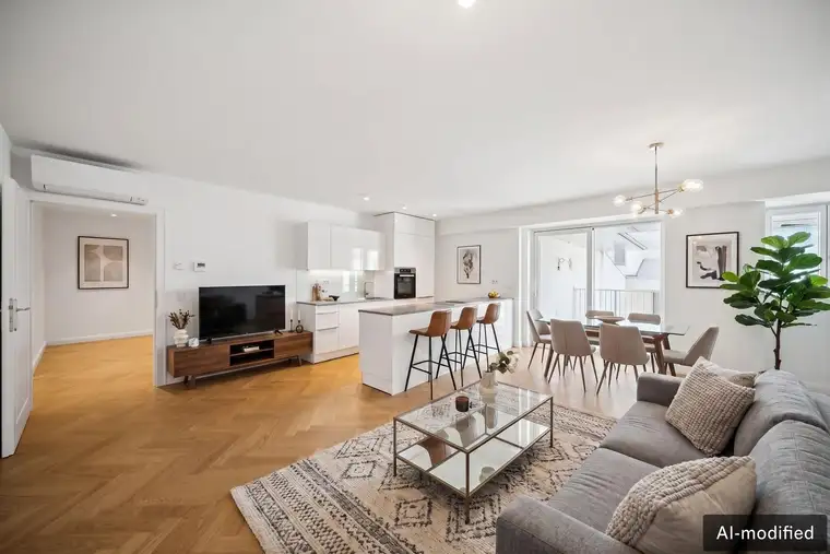 Moderne 4-Zimmer-Dachgeschosswohnung mit Balkon