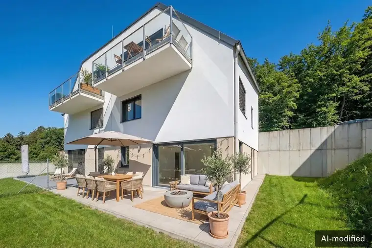 Neuwertige Doppelhaushälfte mit 8 Zimmern, Terrasse und Garten in Grünlage nahe Wien