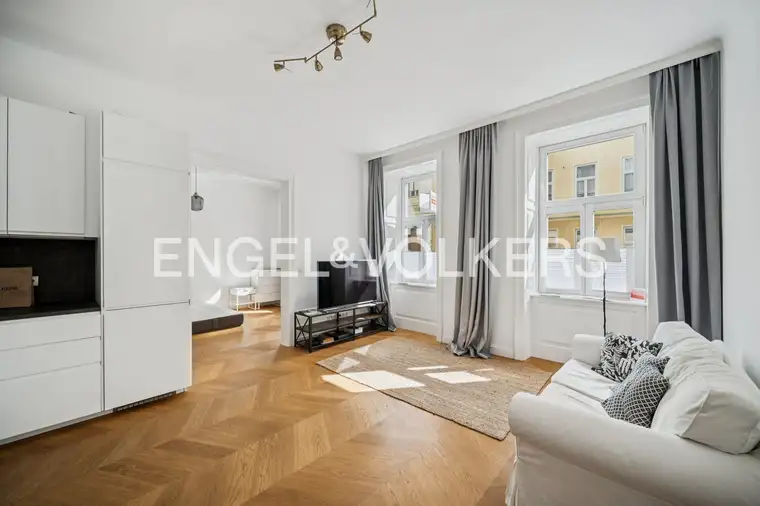 Elegante, sanierte 2-Zimmer-Wohnung im Herzen von Mariahilf – historischer Charme trifft auf modernes Wohnen