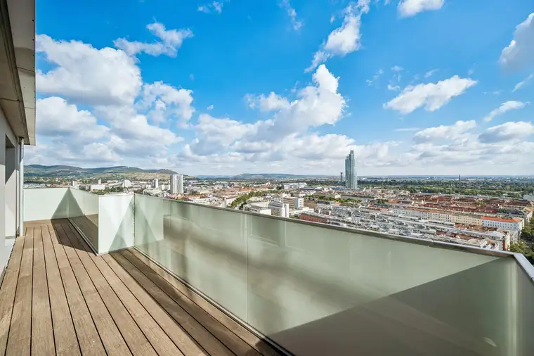 3-Zimmer im Wohnturm – mit Gym, Co-Working-Bereich, Dachterrasse u.v.m. im Haus