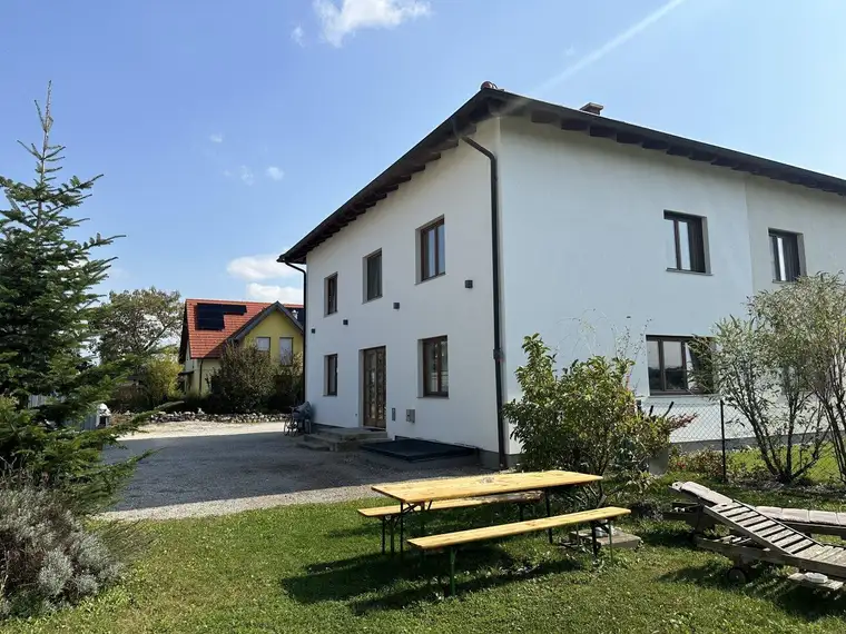 hochwertige Doppelhaushälfte in toller Lage zu verkaufen