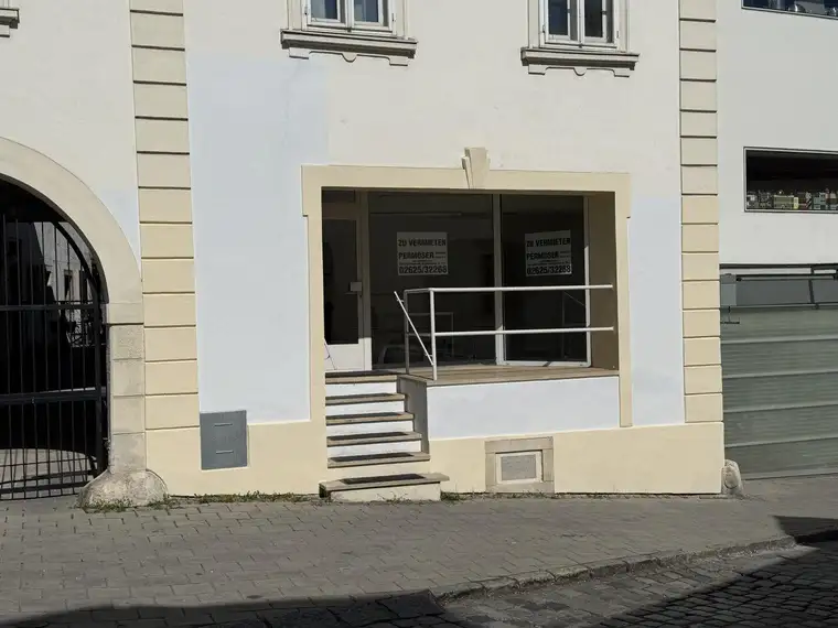 charmantes, klimatisiertes Geschäftslokal in stark frequentierter Lage am Domplatz zu vermieten