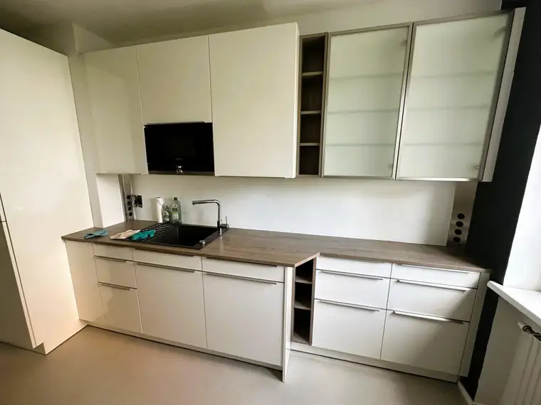 geräumige, neu adaptierte Eigentumswohnung im Zentrum von Wiener Neustadt – Top Lage zu einem unschlagbaren Preis
