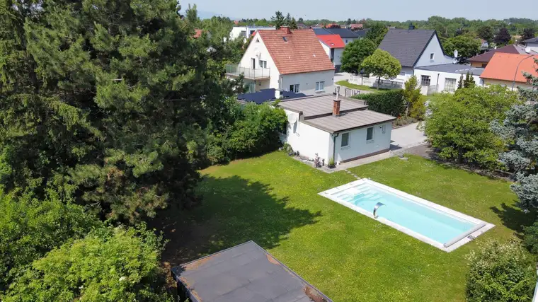 kleines, renoviertes Haus mit beheiztem Pool, großem Grundstück &amp; großer Gerätehütte zu verkaufen