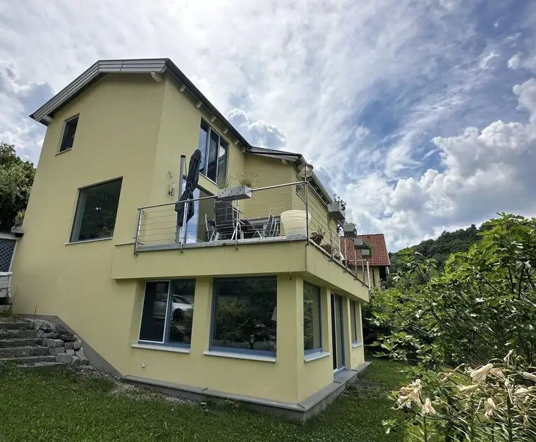 großes, renoviertes Wohnhaus am Waldrand mit traumhafter Fernsicht – Ruhe, Natur &amp; Aussicht