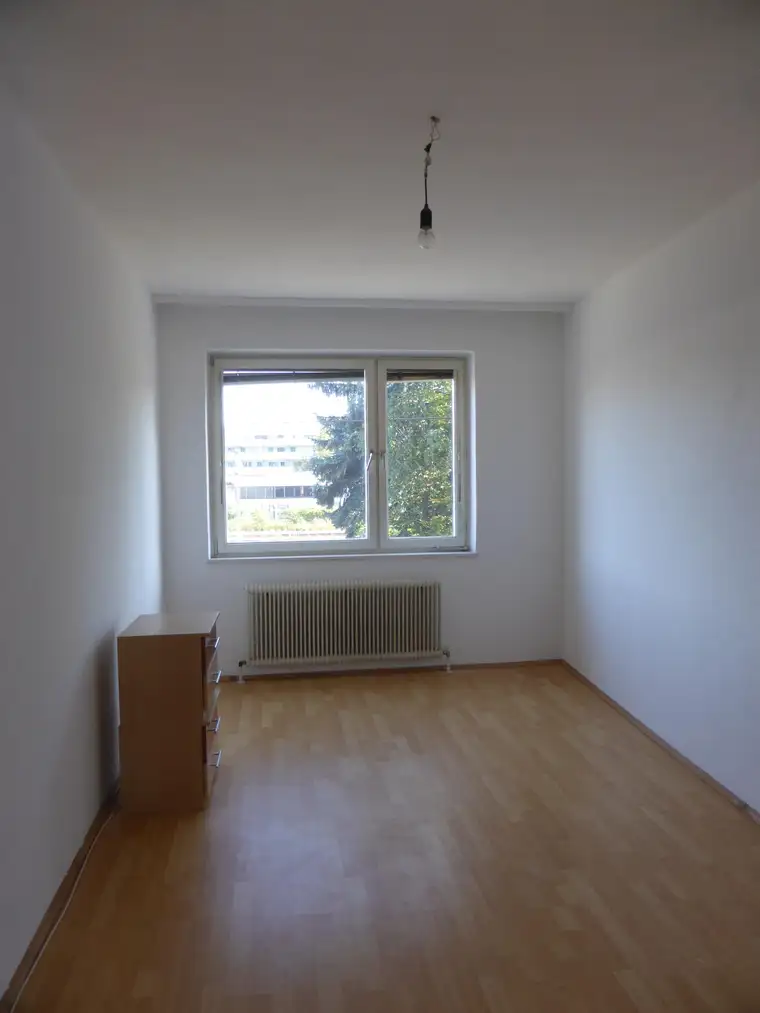 2 Zimmereigentumswohnung mit Loggia