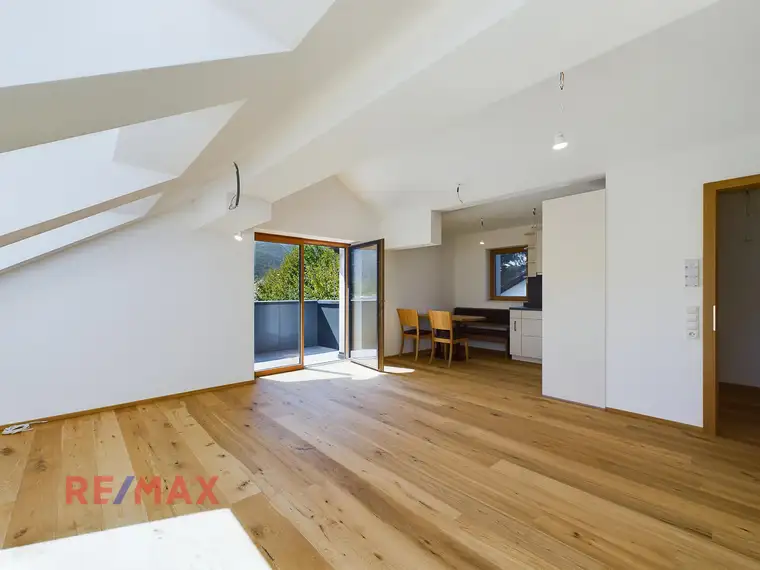 Neu renovierte 2-ZI-Dachgeschoßwohnung in Bludenz wartet auf Ihre zukünftigen Eigentümer