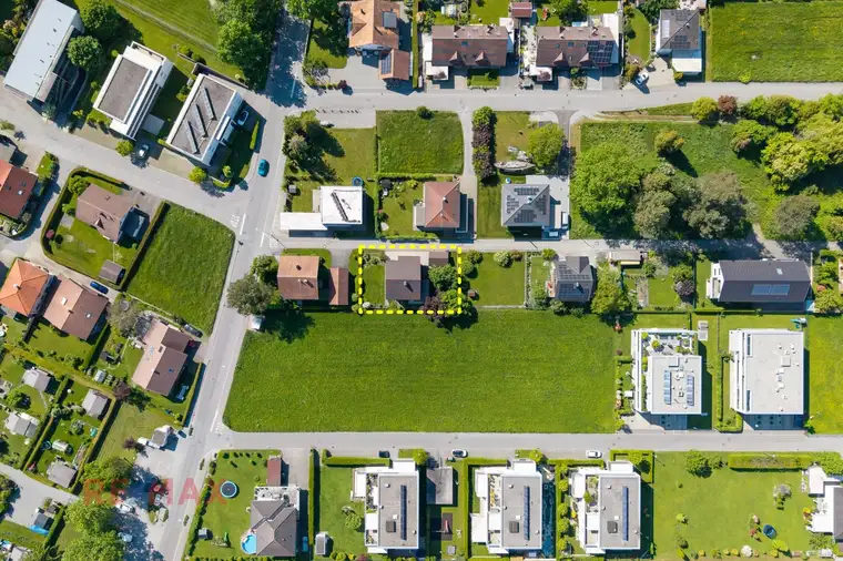 Grundstück mit Altbestand in Hard – sanieren oder neu starten!