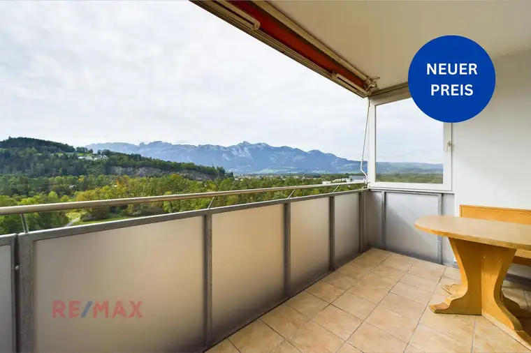 Praktische Wohnung mit Balkon und Garage