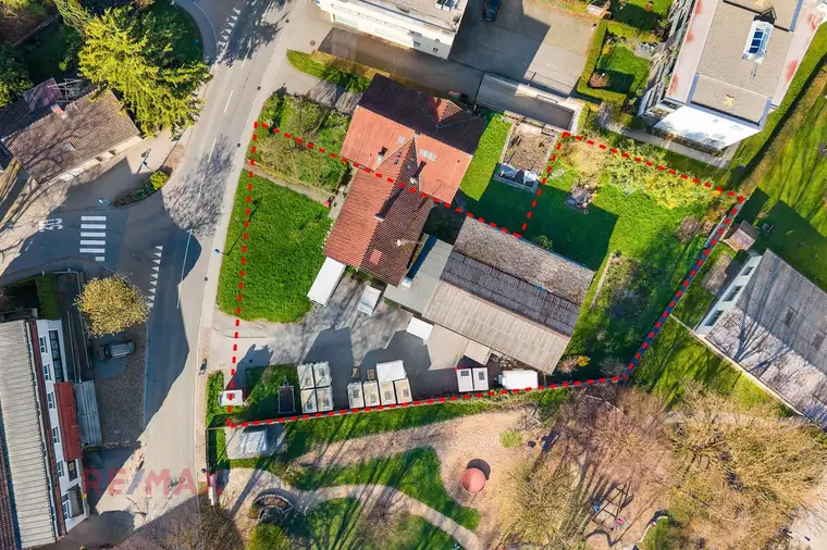 Hier beginnt Ihre Zukunft – Großes Grundstück für große Pläne