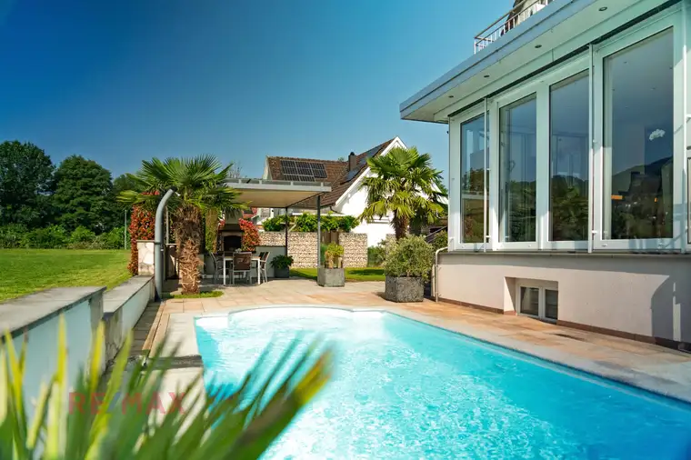 Exklusive Wohlfühloase – Elegantes Haus mitGartenidylle