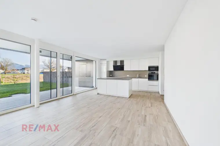 Neuwertige Gartenwohnung in ruhiger Lage – modernes Wohnen in Höchst