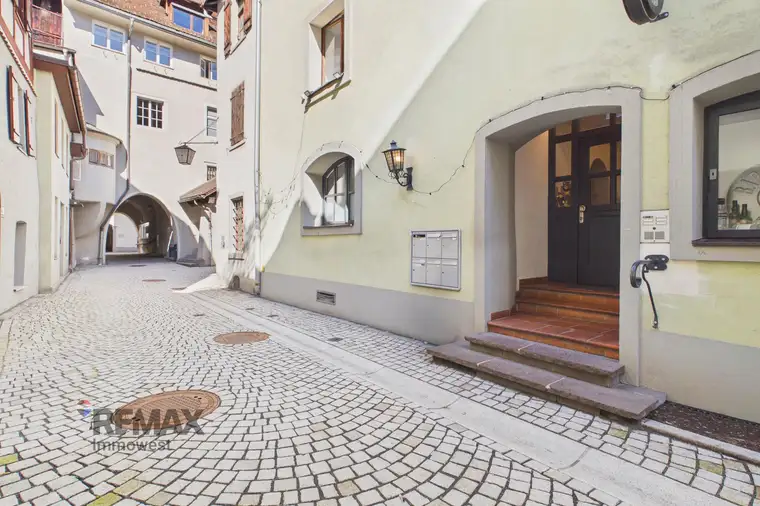 Ihr neuer Standort im Herzen der Stadt – stilvolle Barfläche mit Flair