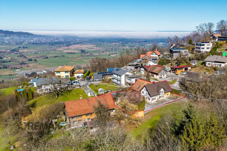 Einfamilienhaus in Ruhelage mit Potenzial: Sanierungsobjekt in Hohenems-Reute