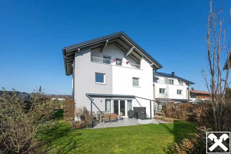 Groß:artiges Einfamilienhaus in Obertrum