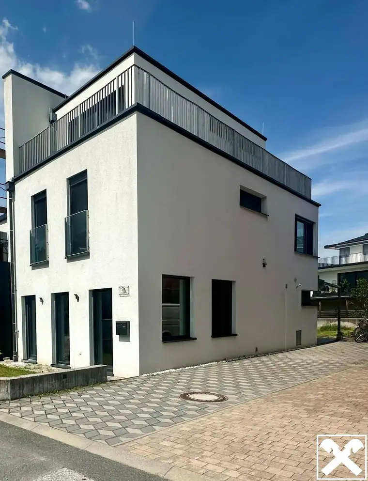Stilvolles Stadtleben: Moderne Doppelhaushälfte in Salzburg