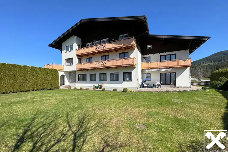 Großzügiges Mehrfamilienhaus in Alleinlage mit Panorama