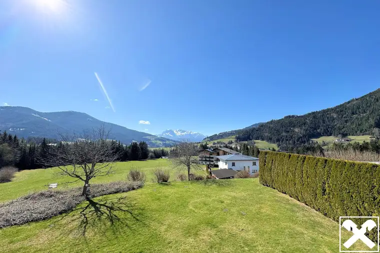 Großzügiges Mehrfamilienhaus in Alleinlage mit Panorama
